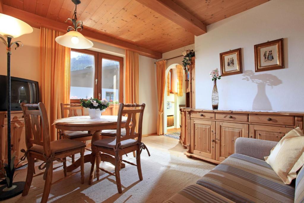 Landhaus Bachler Brixen im Thale Phòng bức ảnh